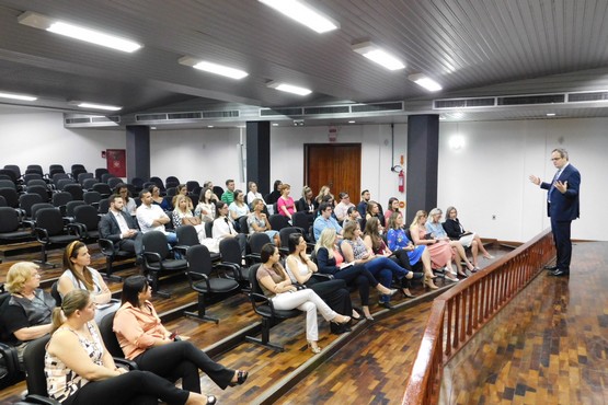 Juiz-corregedor Orlando Luiz Zanon Júnior palestrou em Joinville sobre método de triagem complexa